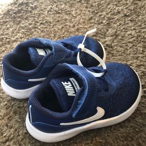 Nike toddler tennis!!